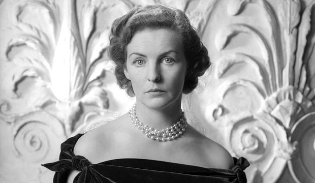 © The Cecil Beaton Studio Archive at Sothebys. The Duchess of Devonshire photographed by Cecil Beaton, Dec 1949 (i).tif