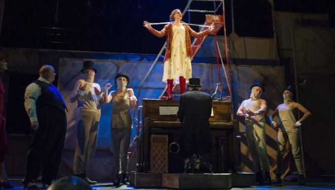 Review: Threepenny Opera, National, photo by Alistair Muir 
