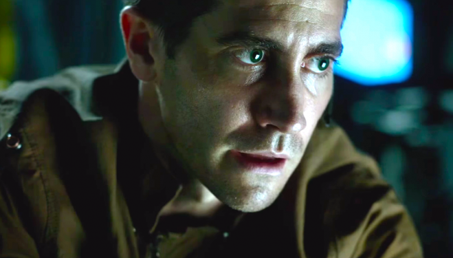 Jake Gyllenhaal and Ryan Reynolds star in Life, a new sci-fi chiller with scares to spare