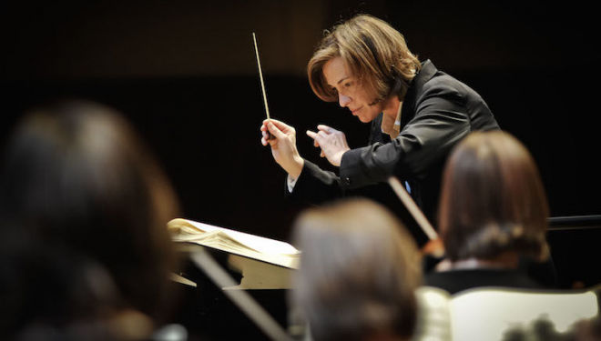 Laurence Equilbey conducts the innovative, Paris-based Insula Orchestra. Photo: Jana Jocif