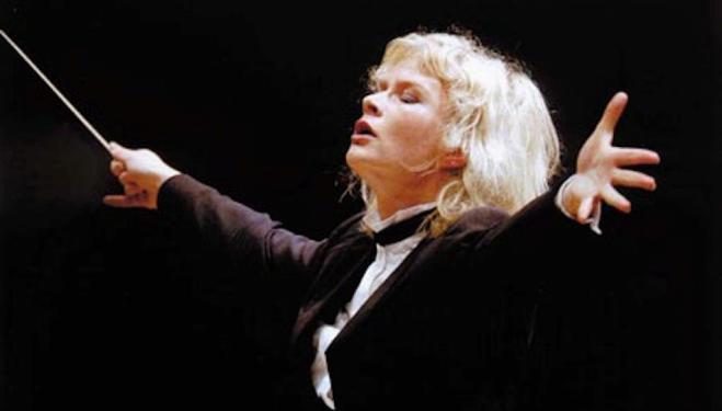 Female conductors discuss gender gap in the industry 