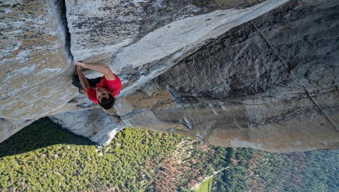 Alex Honnold climbs El Capitan in Yosemite Park