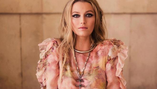Interview: Victoria actress Lily Travers talks about her life and loves