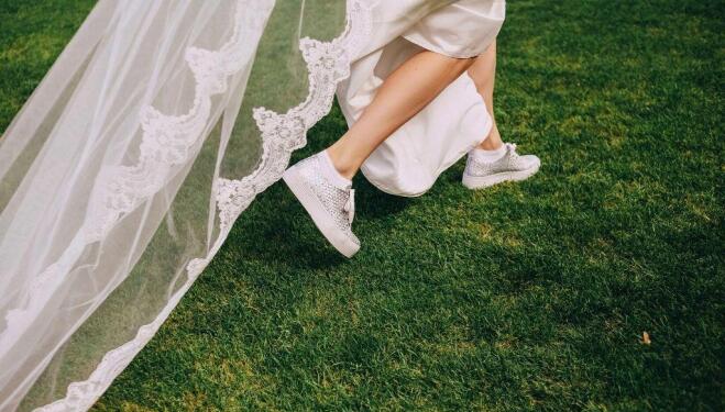 The perfect pairing: fashionable wedding shoes