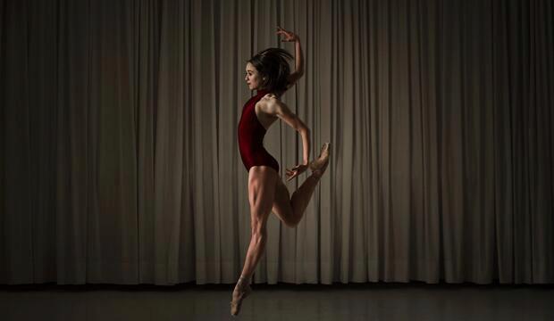 McNicol Ballet Collective, Nancy Osbaldeston, photo: Shed Mohajid