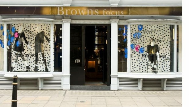 Browns Sample Sale, The Music Room