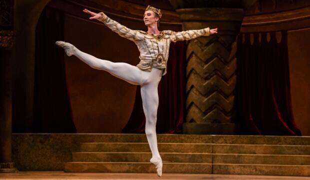 The Royal Ballet, Raymonda Act III Online