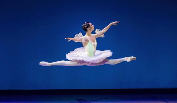 London Coliseum hosts Ballet Icons Gala 2022
