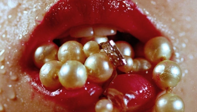 Marilyn Minter, Split, 2003. Courtesy the artist, Salon 94 Gallery and David Roberts Collection, London