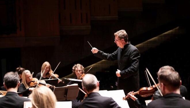 Ian Page conducts the Mozartists. Photo: Benjamin Ealovega