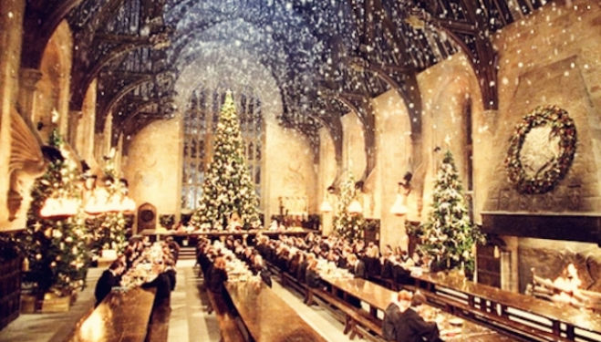 The Magical Hogwarts Great Hall at Christmas 