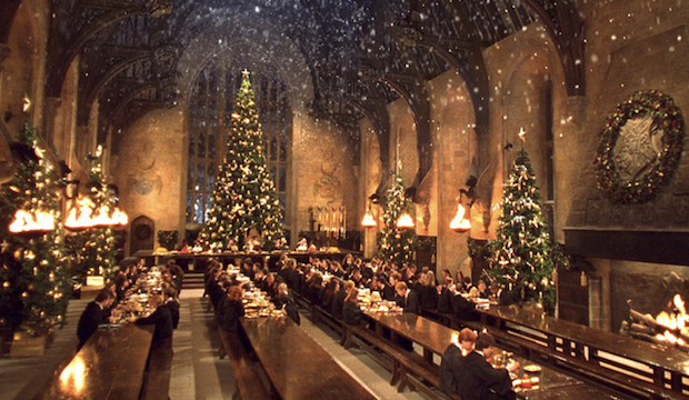 Deck the great hall: Hogwarts in the Snow 