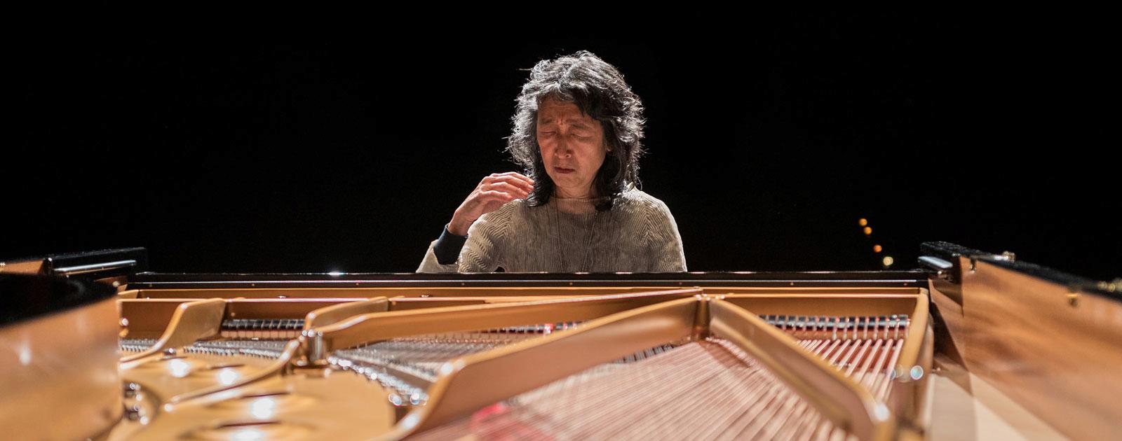 Mitsuko Uchida and the London Philharmonic