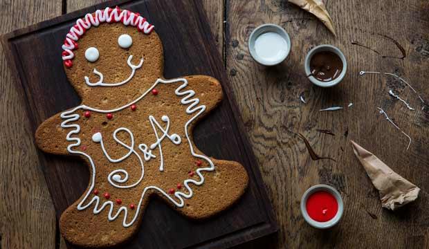Decorate some gingerbread treats at York & Albany