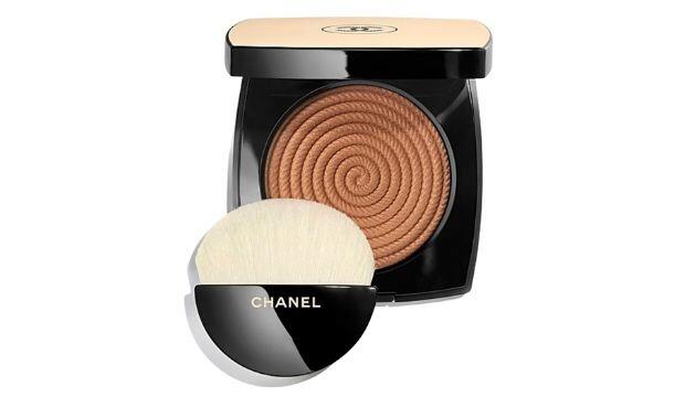 WINTER BRONZE | ​Chanel Les Beiges Exclusive Creation Healthy Glow Highlighting Powder, £47