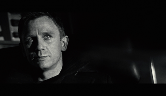 Daniel Craig returns to the screen as James Bond in 'Spectre'