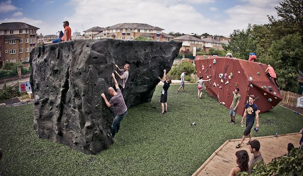 Outdoor activities for kids in London: castle climbing