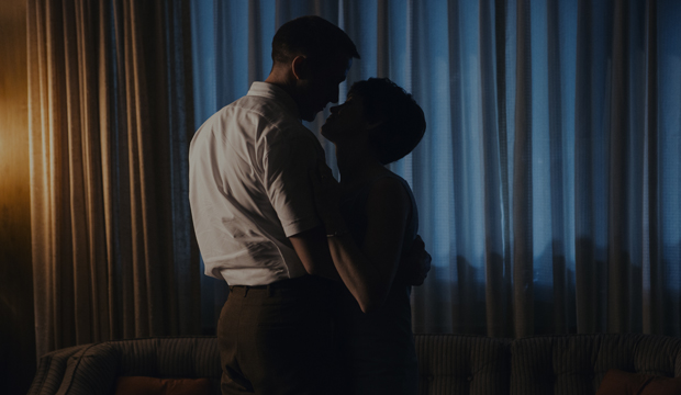 Ryan Gosling and Claire Foy in First Man