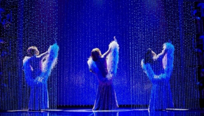 Ibinabo Jack, Liisi LaFontaine and Amber Riley in Dreamgirls, Savoy Theatre. © Brinkhoff & Mogenburg