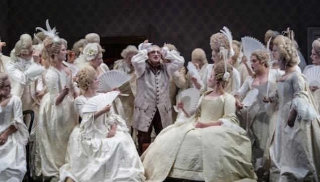 Fan club: a much-loved Don Pasquale returns to Glyndebourne. Photograph: Clive Barda