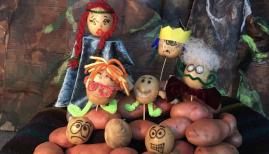 6FootStories: Potato Puppet Playground, Centre17