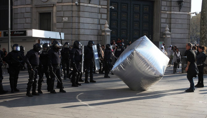 Inflatable cobblestone, action of Eclectic Electric Collective in cooperation with Enmedio collective during the General Strike in Barcelona 2012. © Oriana Eliçabe/Enmedio.info