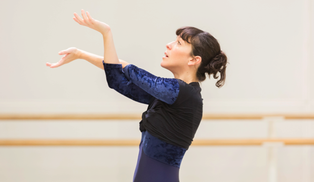 Laura Morera in rehearsal (c) ROH 2014 Johan Persson