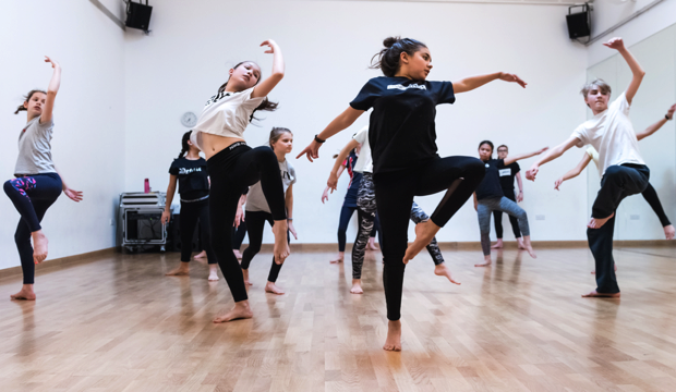 DanceWest Youth Company, photo Gigi Gianella