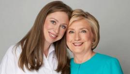 Hillary Rodham Clinton and Chelsea Clinton © Joe McNally 2019