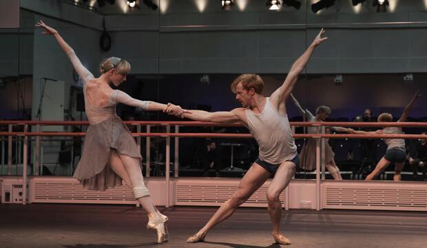 Sarah Lamb & Steven McRae rehearse Mayerling, World Ballet Day 2018 © 2018 ROH Andrej Uspenskii