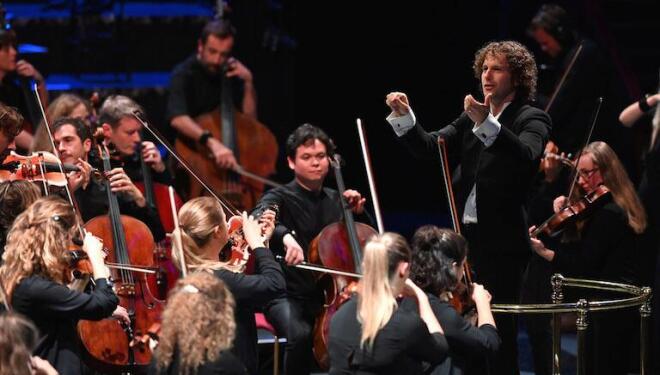 Aurora Orchestra will play Beethoven's Symphony No 7 outdoors to a live audience