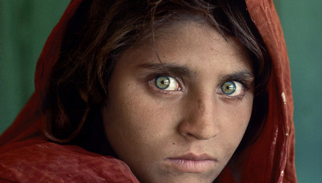 Afghan Girl, Pakistan, 1984, Steve McCurry 
