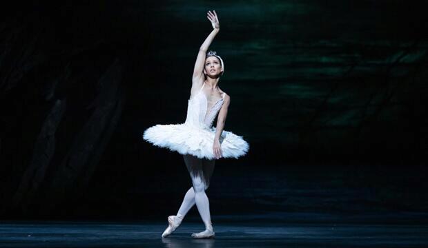 Swan Lake returns to the ROH