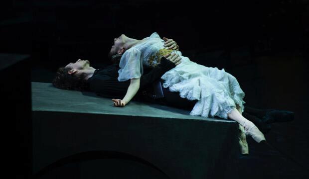 Sergei Polunin as Romeo, Alina Cojucaru as Juliet.  Photo: Jack Thomson