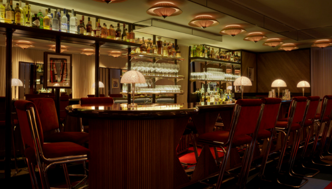 The new Bar des Prés Lounge