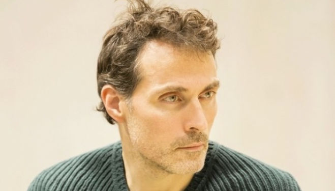 Rufus Sewell in rehearsal for Closer; photo by Johan Persson 