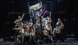 The cast of Newsies.  Photo: Johan Persson