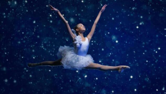 London Children's Ballet, Snow White. Photo by ASH