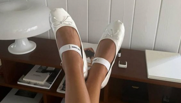 Mary Jane, Miu Miu: Ballet Flats are so trending right now