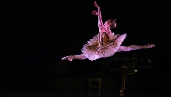Constance Devernay-Laurence in Gamzatti Variation, Ballet Nights.  Photo: Deborah Jaffe