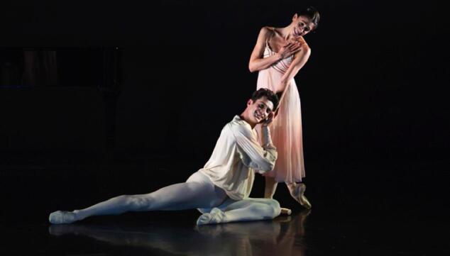 Ballet Nights, Reece Clarke & Yasmine Naghdi in Romeo and Juliet.  Photo: Deborah Jaffe