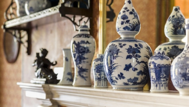  ©Gareth Gardner, Sir John Soane's Museum, Lincoln's Inn Fields, The blue and white china displayed on the mantlepiece in the bath room