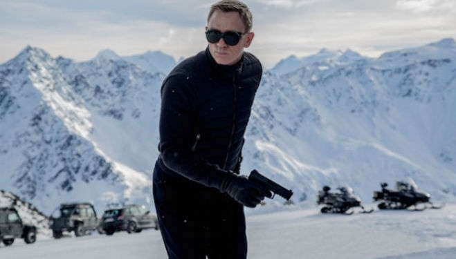Daniel Craig, Spectre, Bond film still