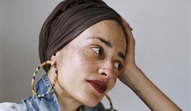 Zadie Smith comes to the Southbank Centre: photo by Dominique Nabokov 