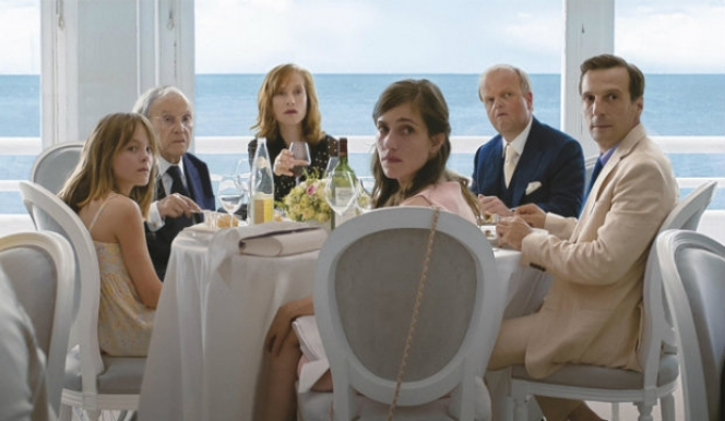 Happy End film review [STAR:4]