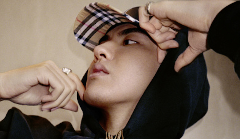 Burberry x Kris Wu: new collection announced today 