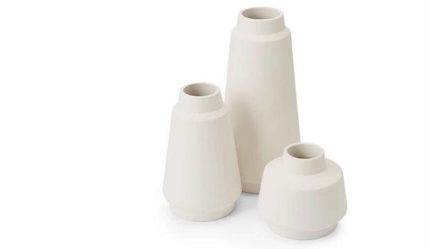 Minimalist decoration: Set of 3 Hoa Ceramic Vases, Made.com