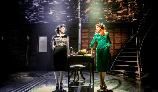L-R, Rebecca Trehearn (Donna, Oolie) and Rosalie Craig (Gabby, Bobbi) in the original Donmar Warehouse Production of City of Angels. Photo - Johan Persson