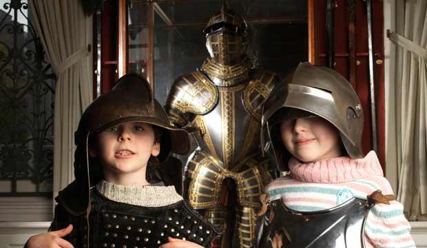 Get hands on with armour at the Wallace Collection