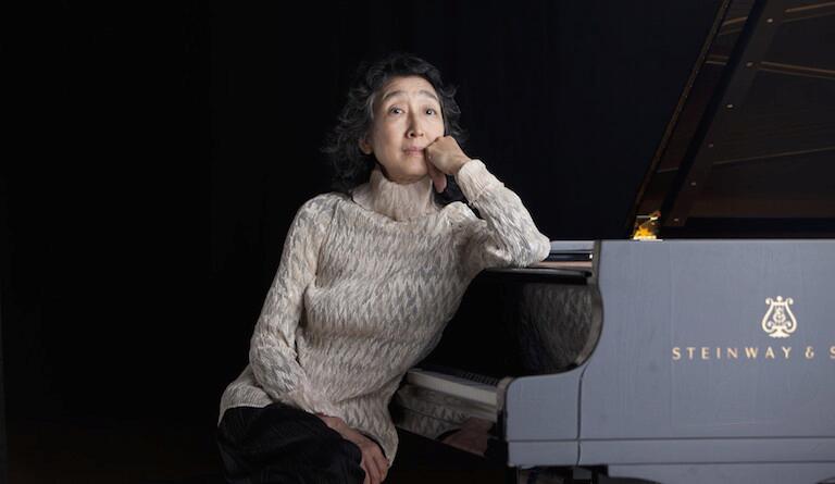 Mitsuko Uchida plays Mozart